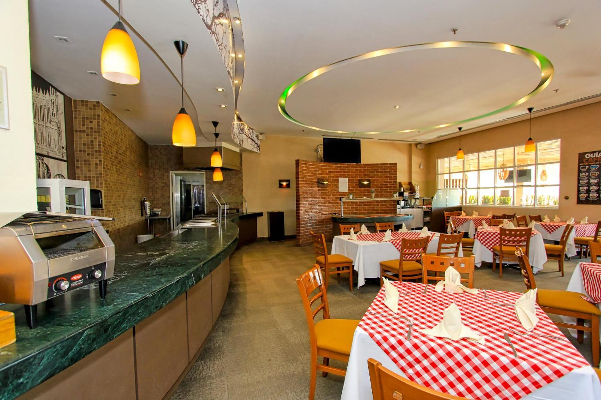 Holiday Inn Leon-Convention Center By Ihg Buitenkant foto